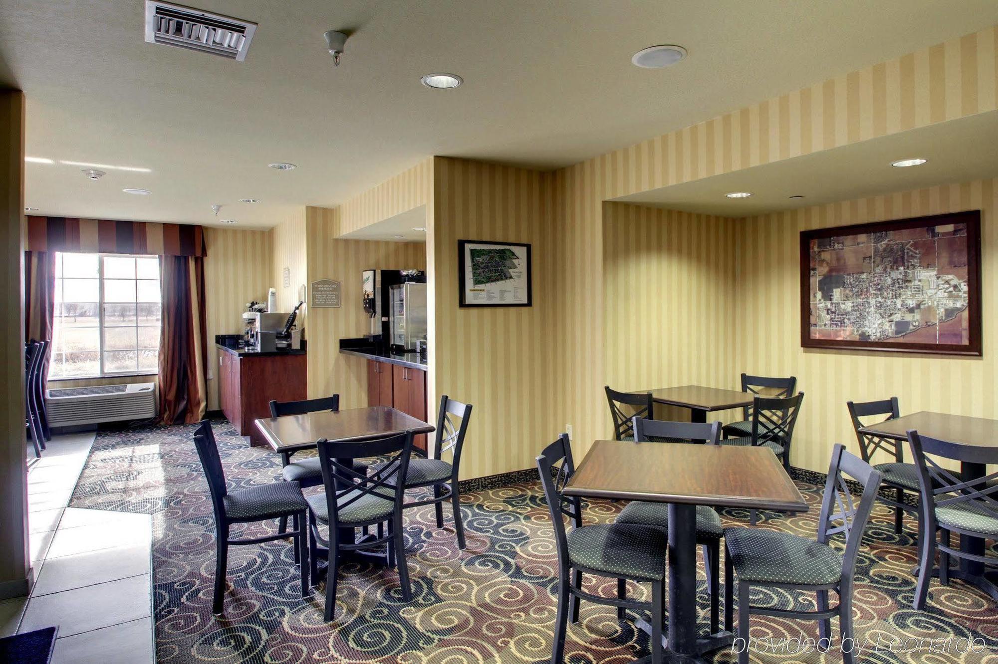Cobblestone Hotel - Wayne Esterno foto